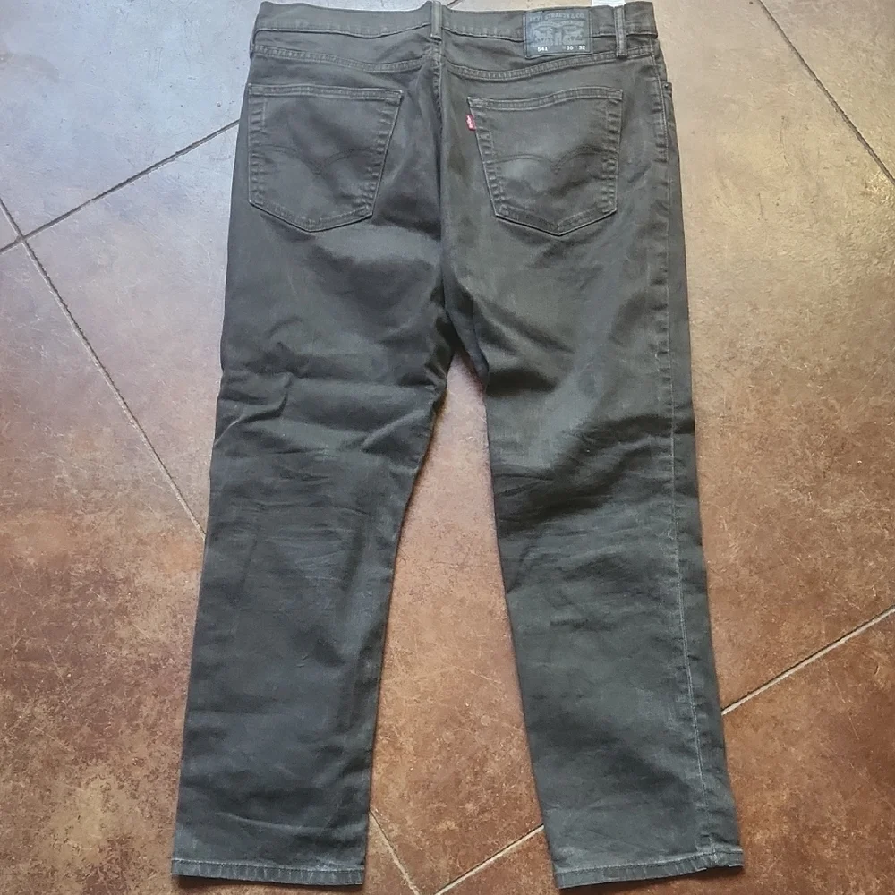 Levi's Men's Charcoal Straight Jeans - Picture 3 of 4